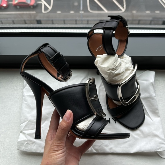 GIVENCHY SANDALS - Picture 2 of 5